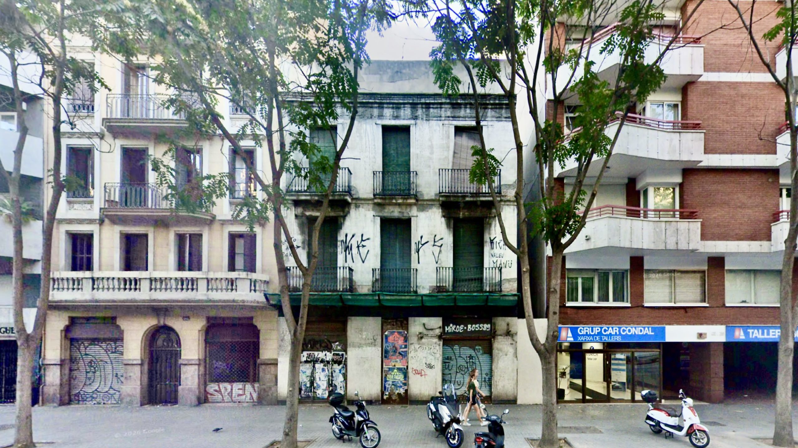 Aragó, 402: pisos buits durant 18 anys