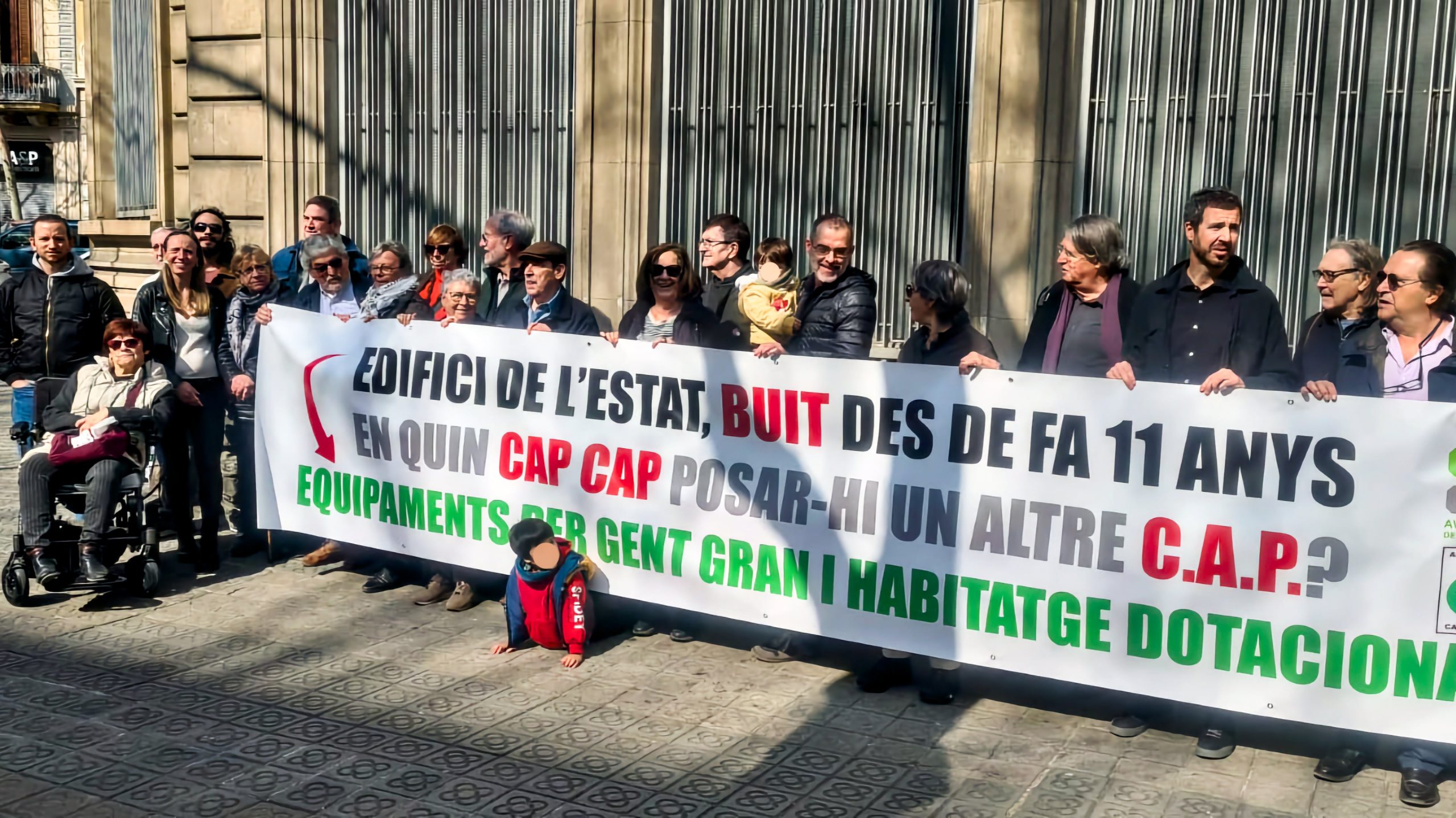 Ronda Sant Pere 41: El ple aprova el projecte del barri, però el govern municipal s’enroca